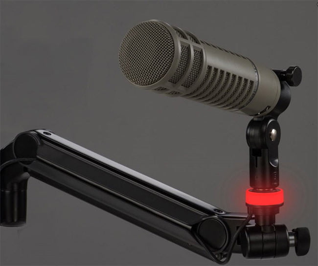 المايكرفون والمسجلات الصوتية