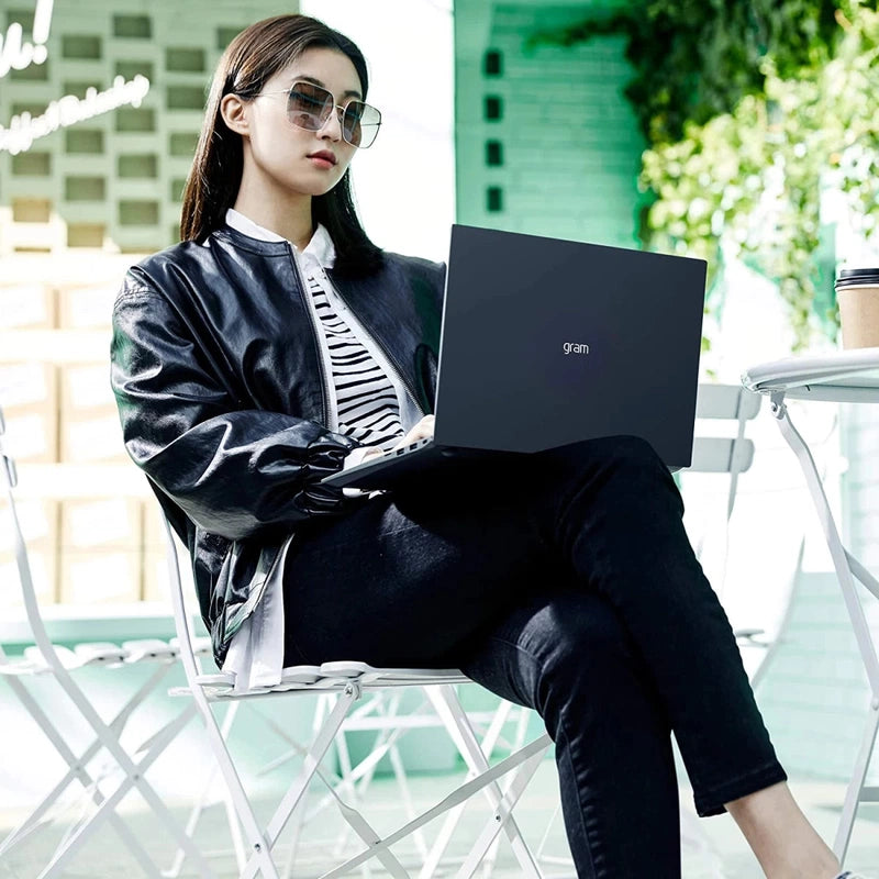 LG GRAM 17” Ultra-Lightweight & Slim