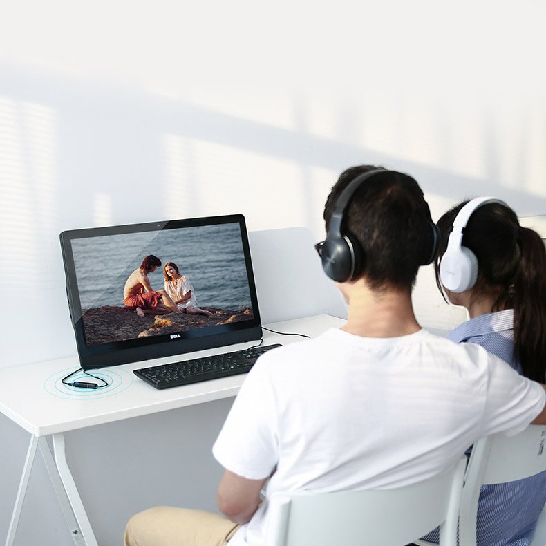 Ugreen Bluetooth 5.0 Transmitter Wireless Audio Adapter 3.5 mm Mini Jack Black - 40761